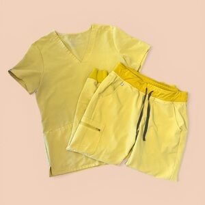 FIGS | Light Gold Set: Casma Top/Zamora Bottom